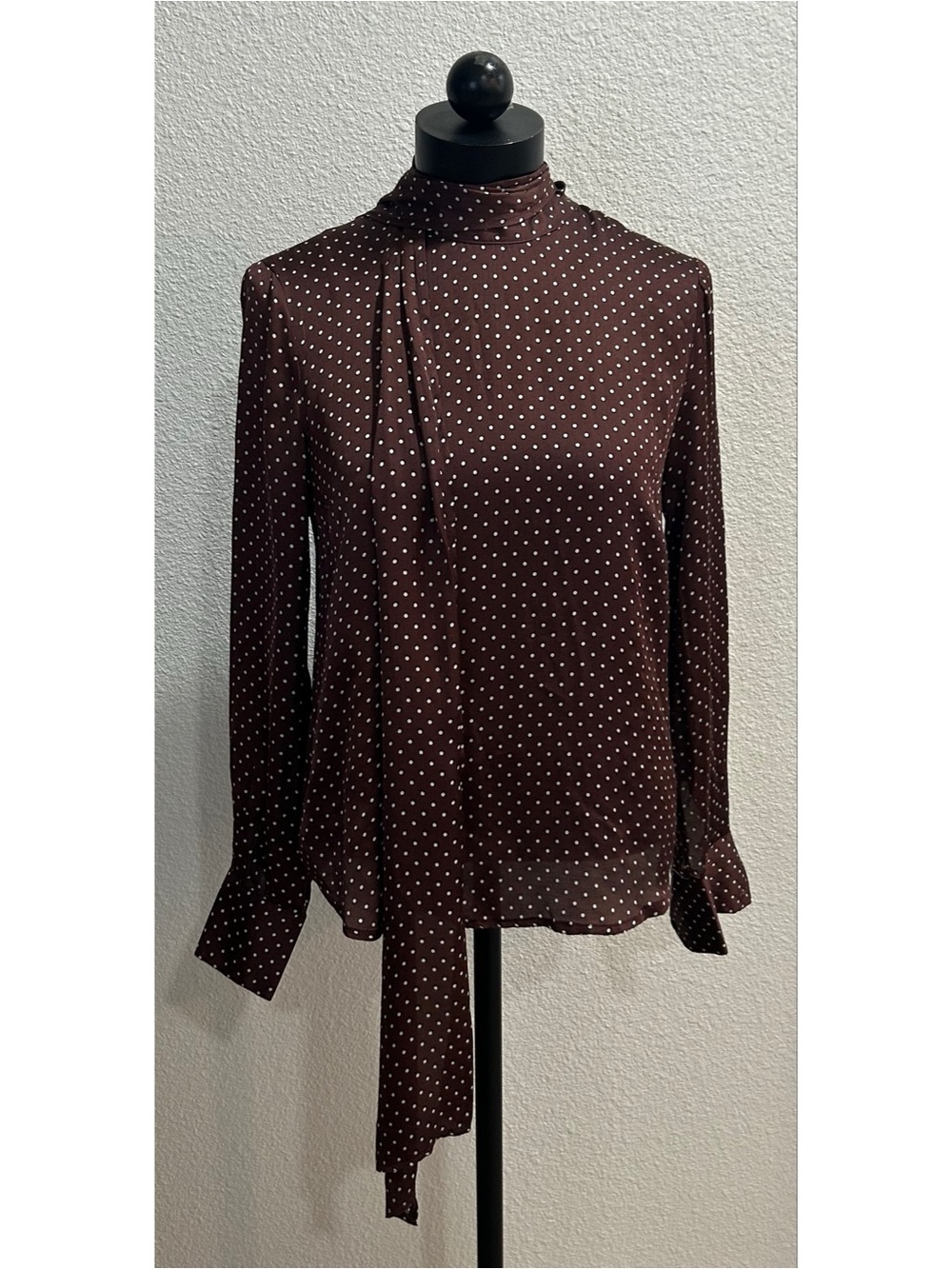 B.Yu Made In Italy Women’s Size SmallNeck Tie Long Sleeve Blouse Polka Dot Brown
